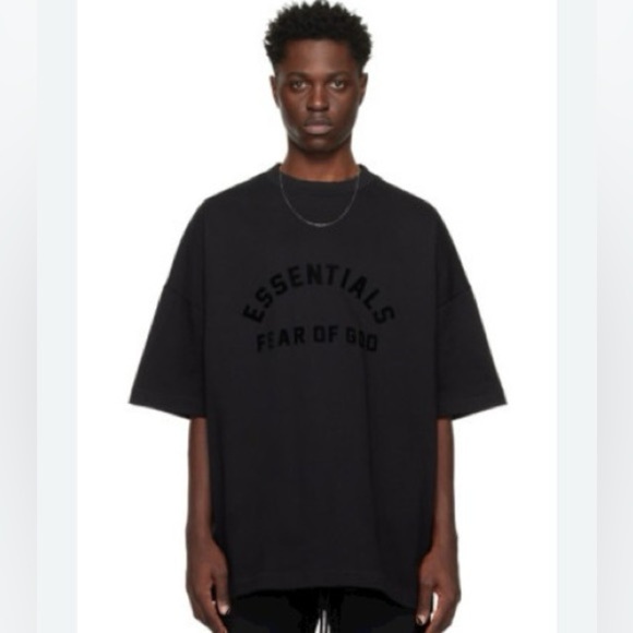 NWT Essentials Charcoal Tee Sz‎ M
